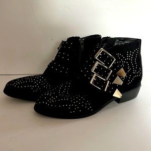 Studded buckled dib Boots New size 7 1/2